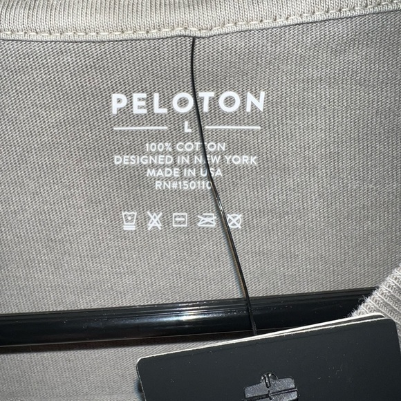 • Peloton • Long Sleeve Shirt - Picture 4 of 5